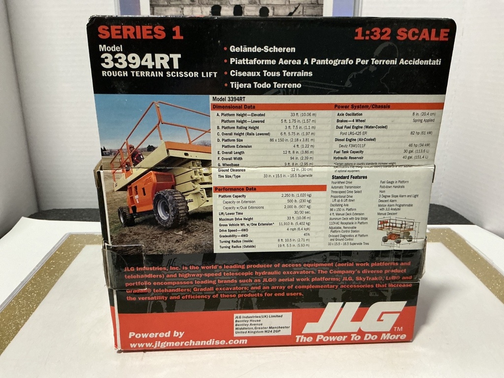 1/32 JLG MODEL 3394 RT ROUGH TERRAIN SCISSOR LIFT [PLASTIC TEAR] image