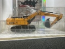 1/35 LIUGONG 950E  EXCAVATOR . image