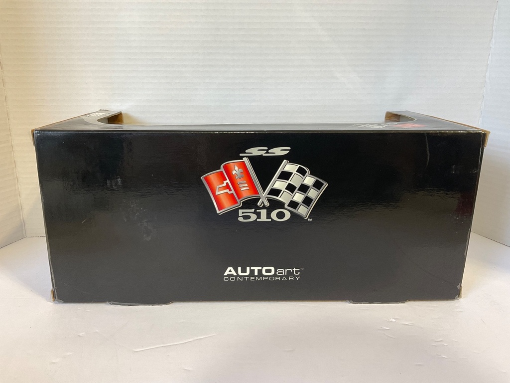 1:18 AUTO ART CONTEMPORARY CHEVROLET IMPALA SS 510 CONCEPT BLACK ON GREY image