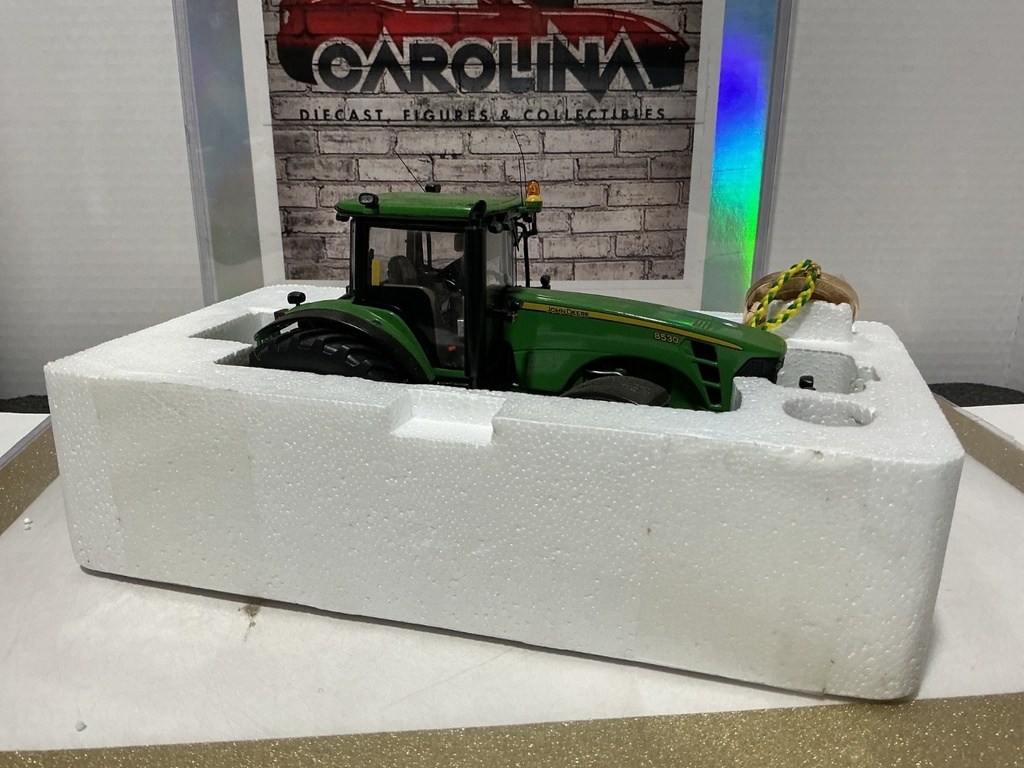 1:32 SERIES II PRECISION 3 JOHN DEERE MODEL 8530 TRACTOR EUROPEAN STYLING [USED] image