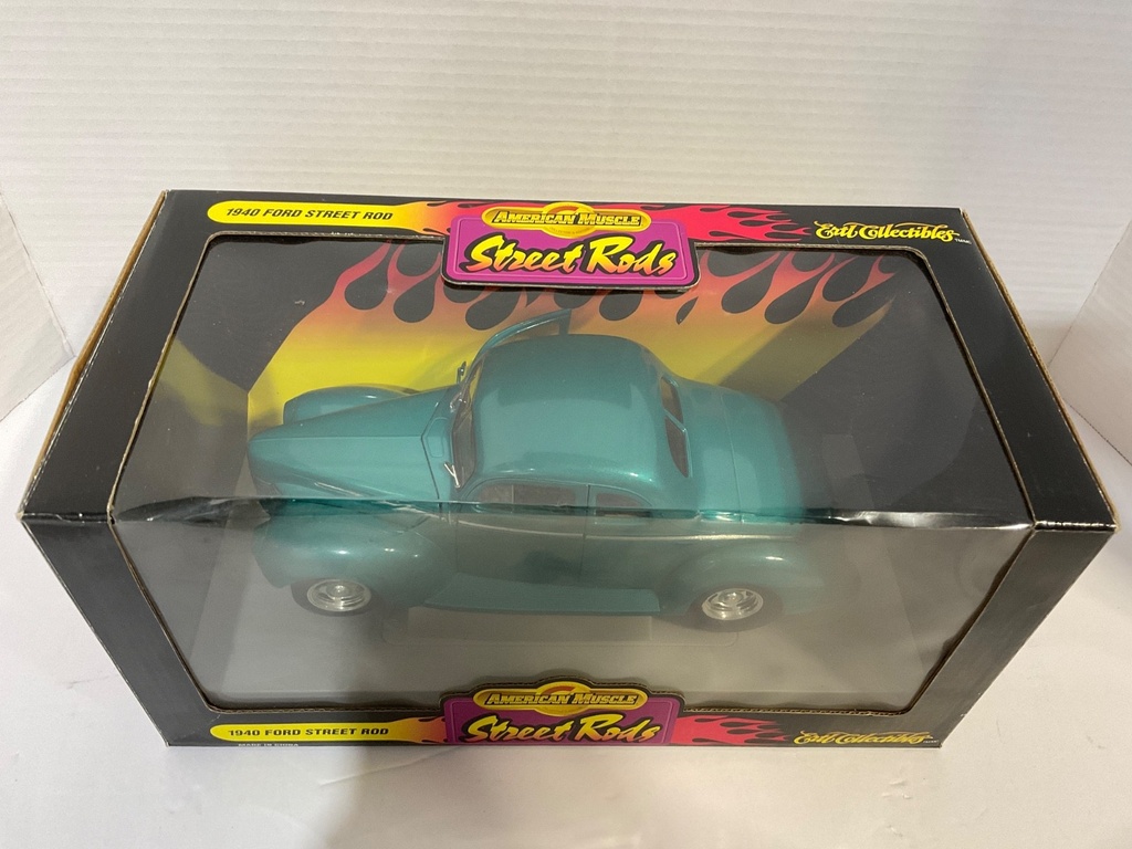 1:18 ERTL AMERICAN MUSCLE STREET RODS 1940 FORD STREET ROD TEAL ON GREY image