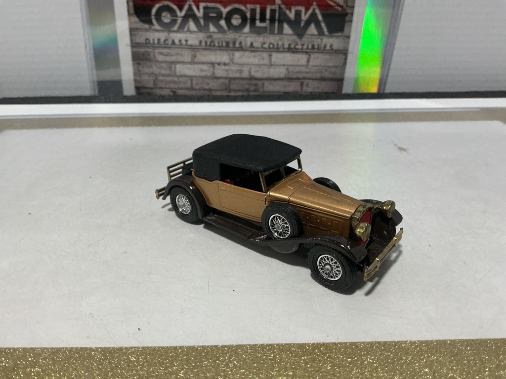 1/43 MATCHBOX - MODELS OF YESTERYEAR LESNEY 1930 PACKARD VICTORIA image