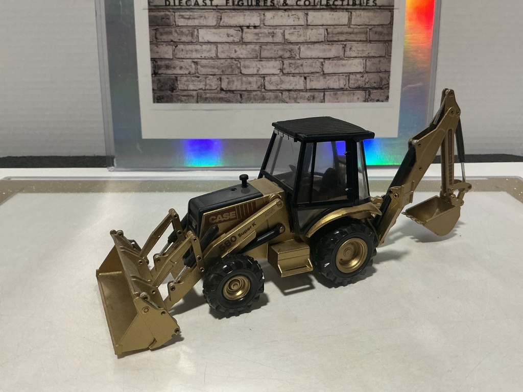 1/35 CONRAD CASE 580 SUPER K BACKHOE LOADER GOLD image