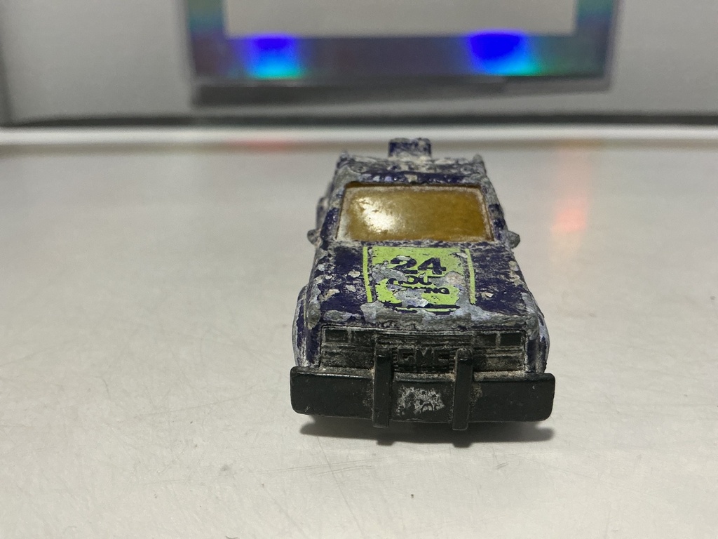 1/64 MATCHBOX 1987 GMC WRECKER - USED/WORN image