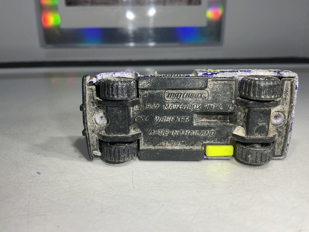1/64 MATCHBOX 1987 GMC WRECKER - USED/WORN image