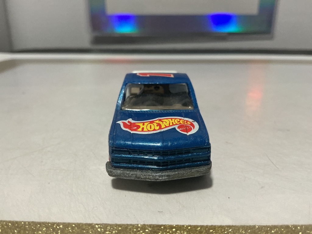 HOTWHEELS MATTEL 1996 CHEVY 1500 - USED image