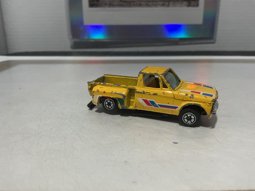 YATMING #1700 Chevrolet LUV Stepside - USED/WEARING image