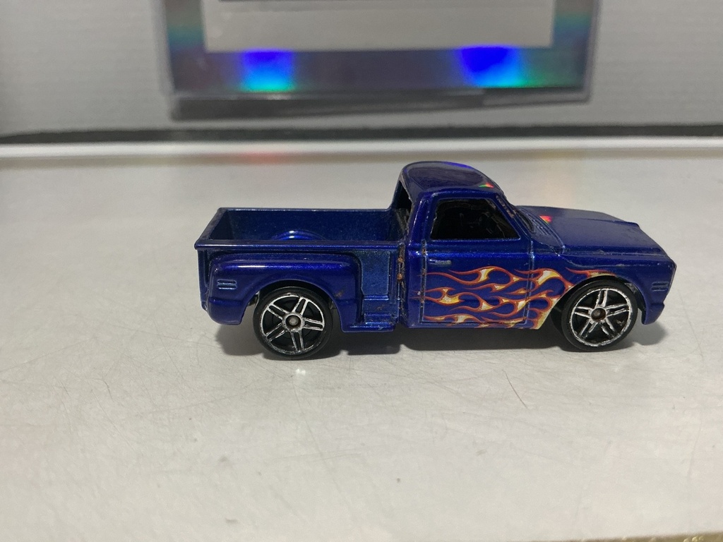 HOTWHEELS MATTEL 2001 - CUSTOM ‘88 CHEVY image