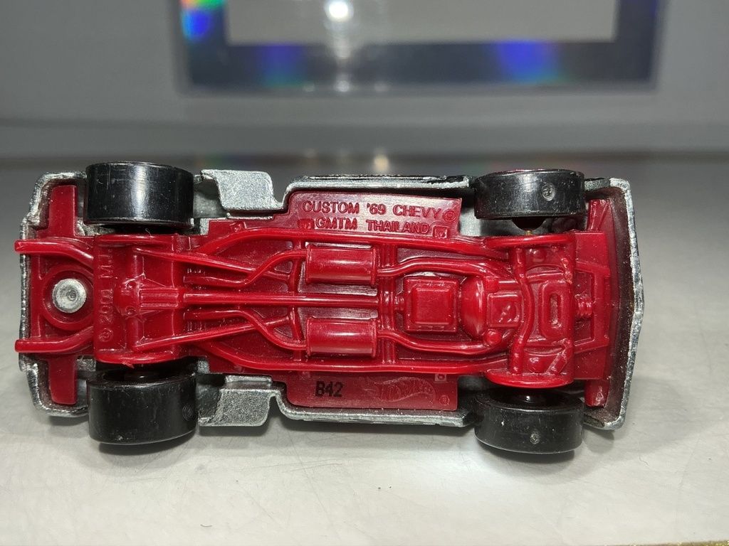 HOTWHEELS MATTEL 2001 CUSTOM ‘69 CHEVY MIKE’S SPEED SHOP  - USED/DAMAGED image