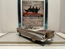 1/18: ROAD SIGNATURE 1957 CHEVROLET BEL AIR BRONZE ON WHITE image
