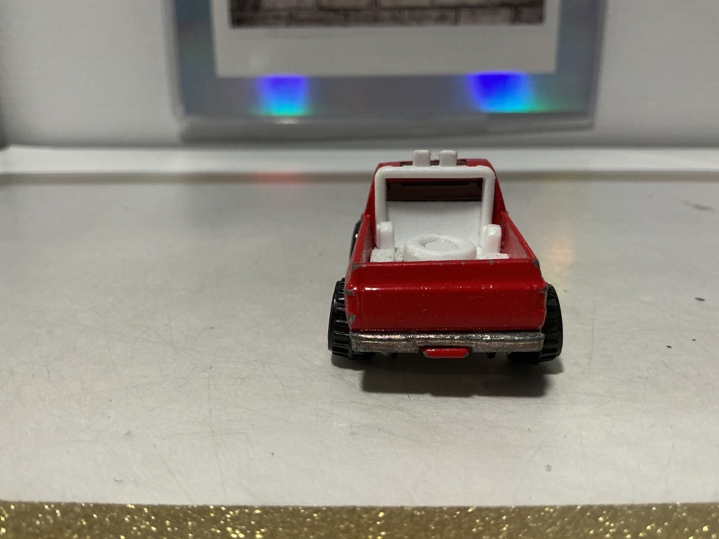 HOT WHEELS BYWAYMAN PICKUP TRUCK HI BANK RACING / PIT CREW - USED image