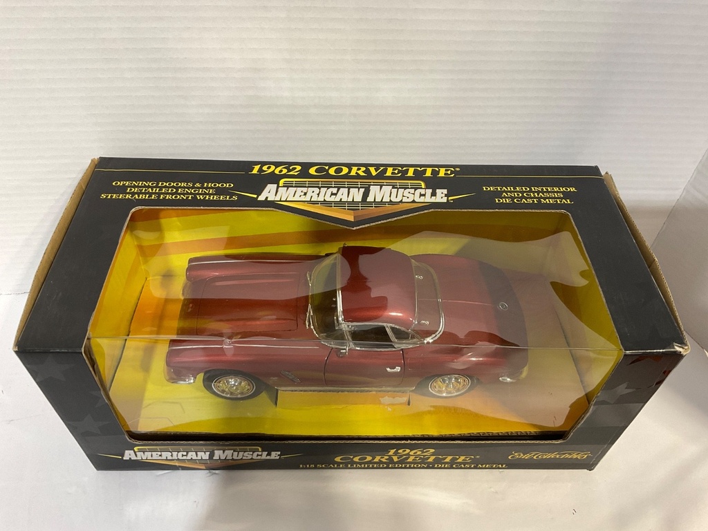 1:18 ERTL AMERICAN MUSCLE 1962 CORVETTE BURGUNDY ON BLACK image