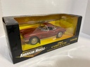 1:18 ERTL AMERICAN MUSCLE 1962 CORVETTE BURGUNDY ON BLACK image