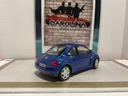 1/18: MAISTO NEW BEETLE BLUE ON BLACK image
