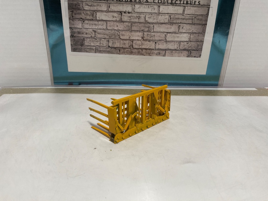 1/50: DIECAST OCE AG FARM HYDRAULIC SILAGE FORK image