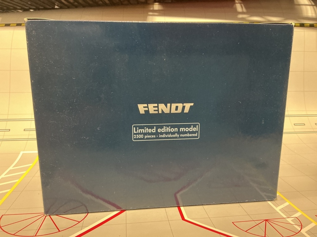 1/32 WIKING - FENDT 939 VARIO  LE { DISPLAYED} image