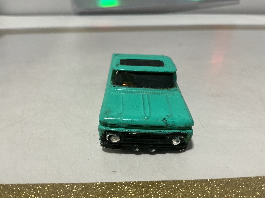 1/64 HOT WHEELS CUSTOM ‘62 CHEVY  - USED/PAINT AGE image