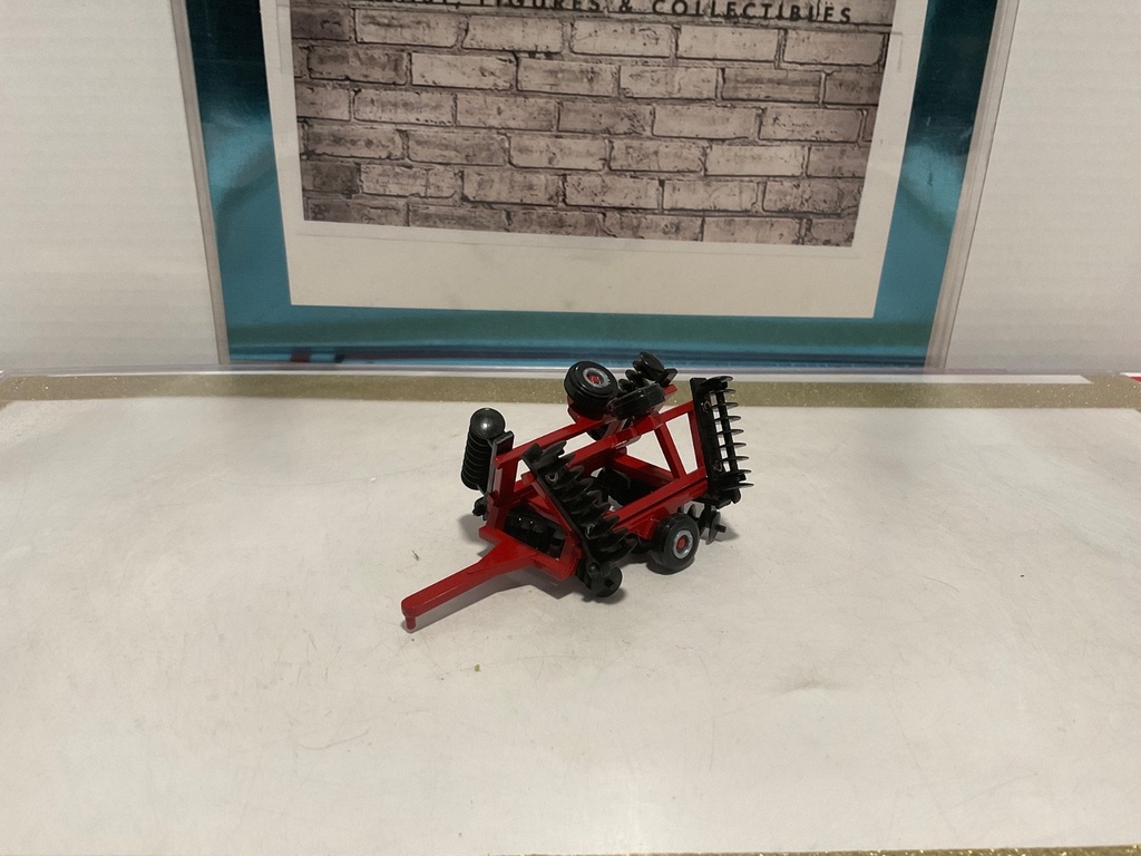 1/50: DIECAST ERTL CASE HYDRAULIC FOLDING WING DISC image