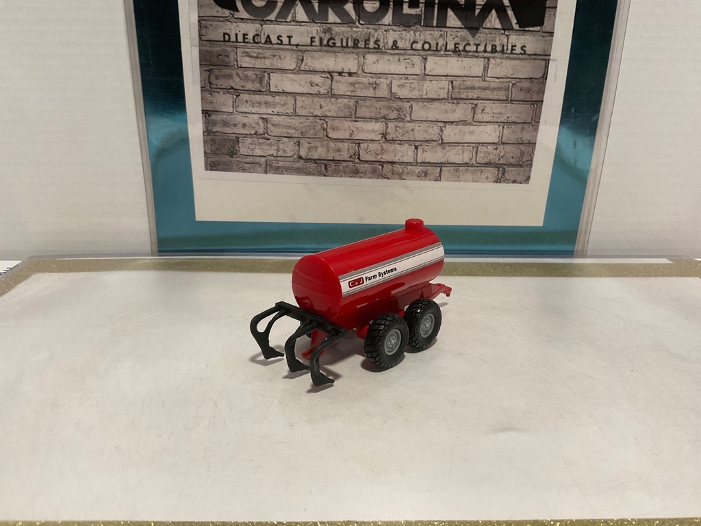 1/64: ERTL CASE LIQUID FERTILIZER SPREADER image
