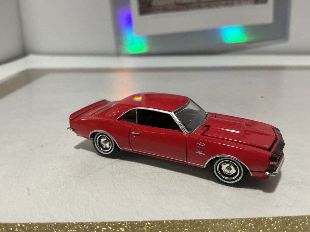 1/64 GREENLIGHT 1967 CHEVROLET YENKO COPO CAMARO - USED image