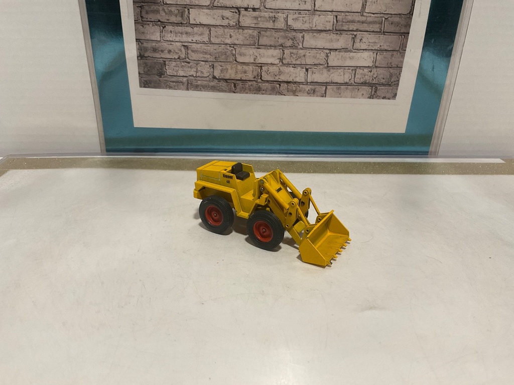 1/50:SIKU KRAMER 411 WHEEL LOADER image
