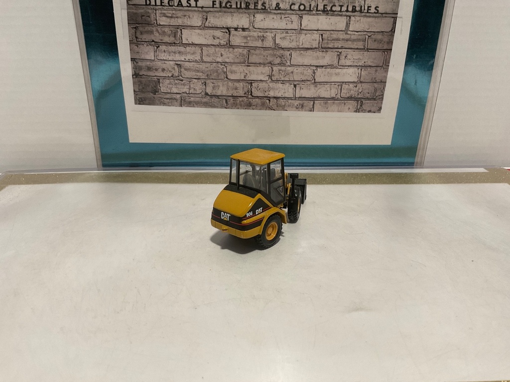 1/50: NORSCOT CAT 906 WHEEL LOADER 55125 image