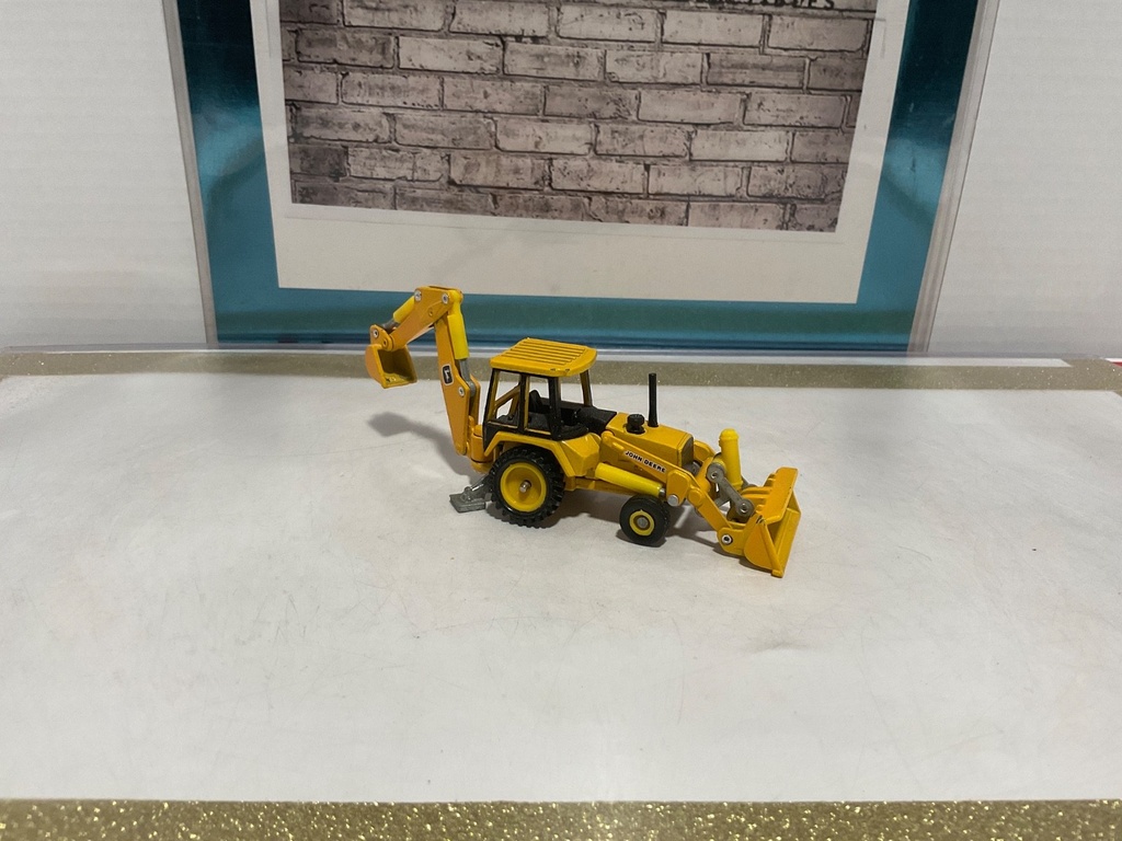 1/64: ERTL JOHN DEERE 310 BACKHOE LOADER image