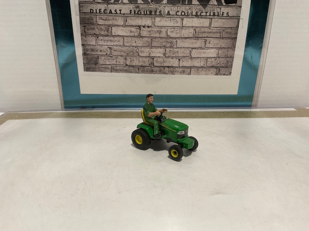 1/32: ERTL JOHN DEERE TRACTOR MOVER WITH DRIVER image