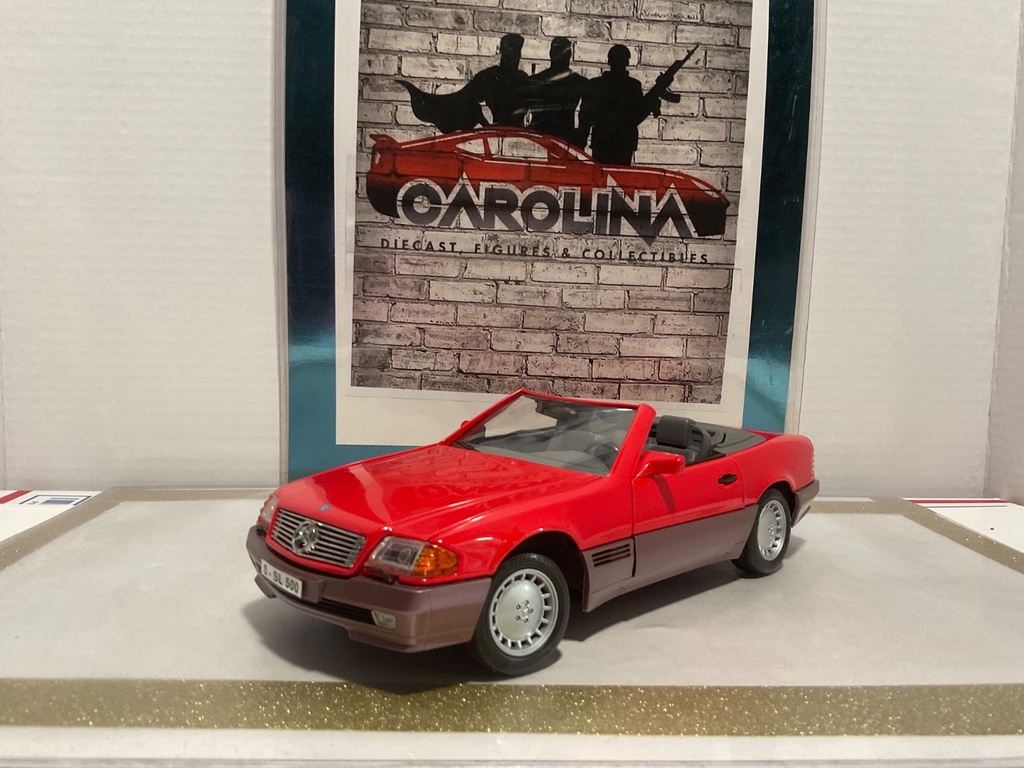 1/18: ROAD TOUGH MERCEDES BENZ 500SL RED ON GRAY *MINOR PAINT RASH* image