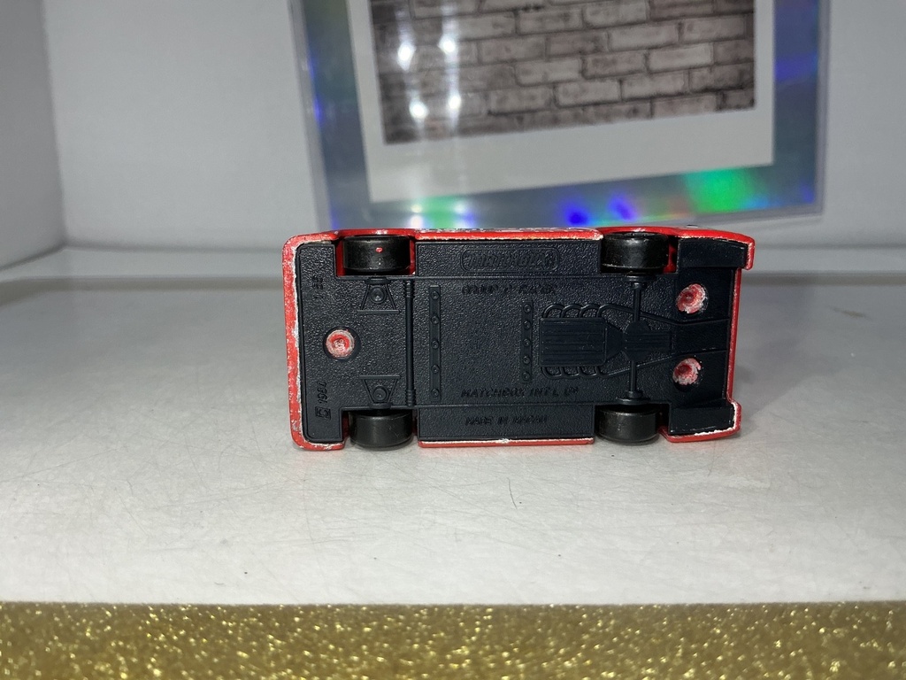 1:55 MATCHBOX 1984 GROUP C RACER BASF - MADE IN MACAU image