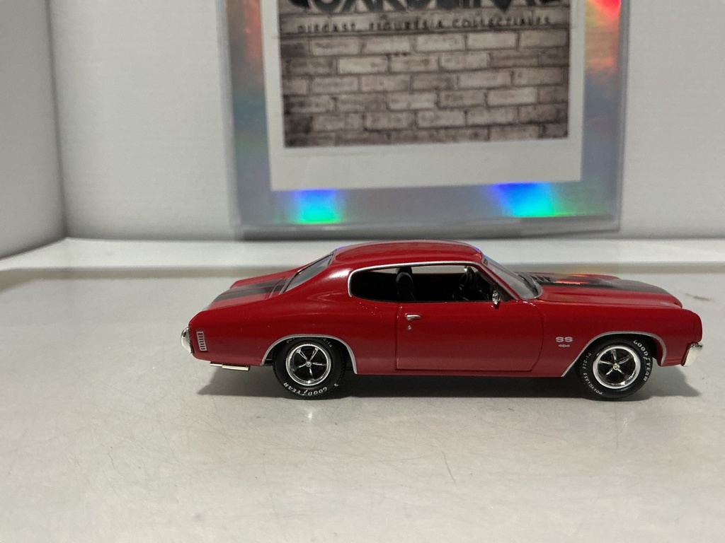 MATCHBOX YMC01-M 1970 CHEVELLE SS 454 RED - USED image