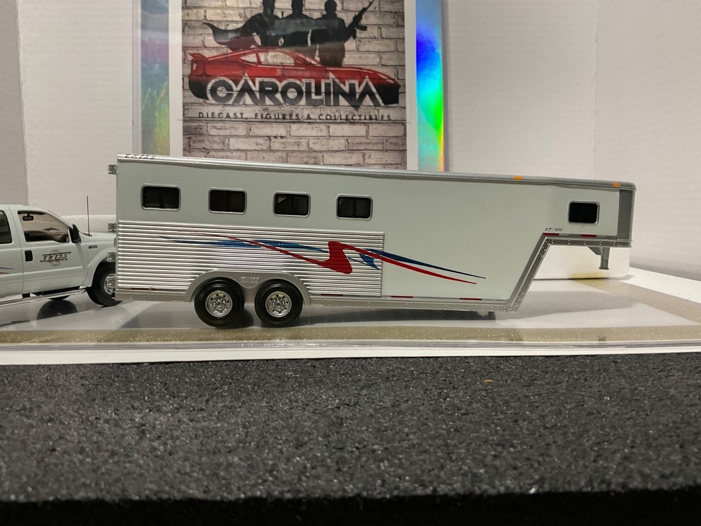 1/34 1ST GEAR FORD F-250 WITH EXISS ALUMINUM HORSE TRAILER image