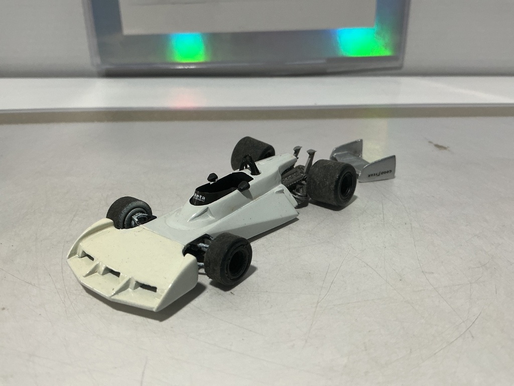 TONY KITS SURTEES F-1 - USED [BROKEN TAIL/MISSING PIECES] image