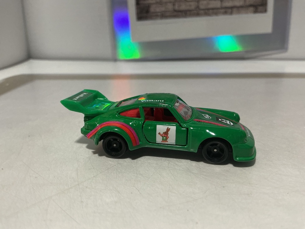 TOMICA 1/61 N0. F31 PORSCHE TURBO MADE IN JAPAN image