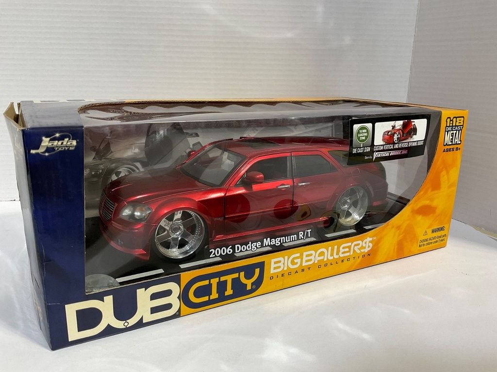 1:18 JADA TOYS DUB CITY BIG BALLERS (DISPLAYED) 2006 DODGE MAGNUM R/T RED ON RED image