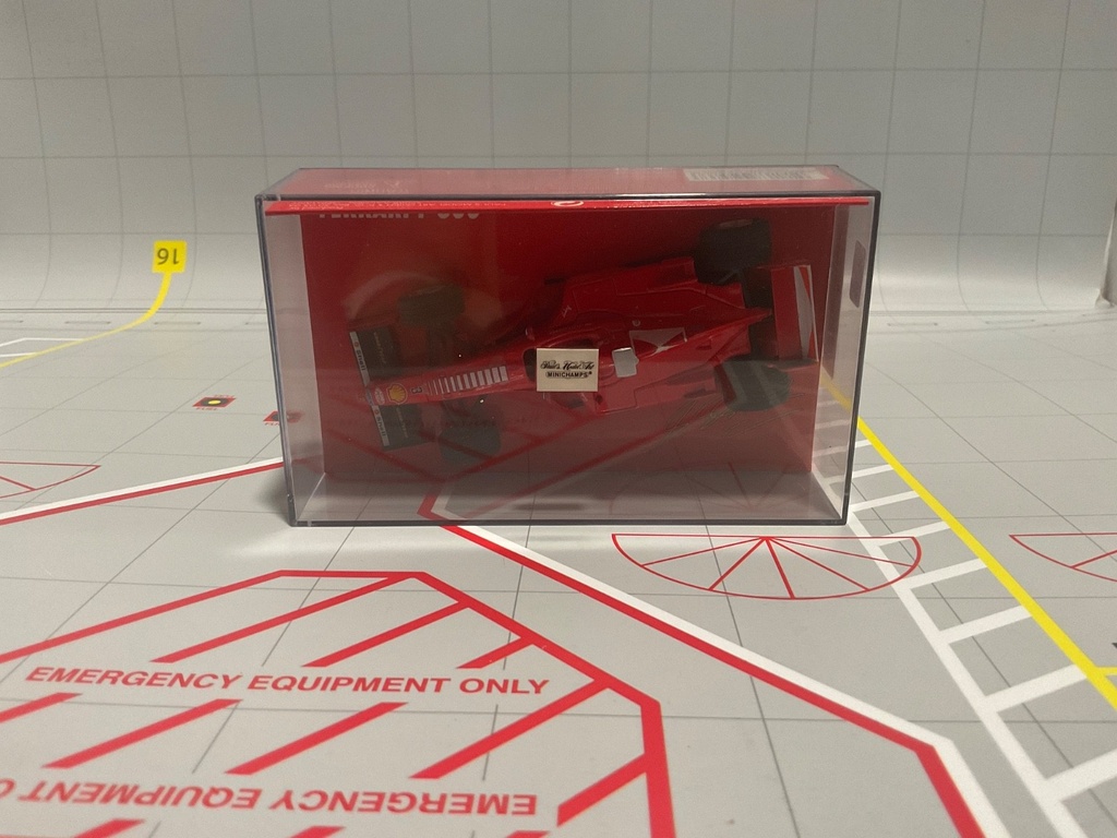 1:43 MINICHAMPS FORMULA 1 FERRARI F 300 MICHAEL SCHUMACHER image