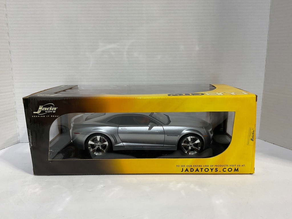 1:18 JADA TOYS DUB CITY (DISPLAYED) 2006 CHEVY CAMARO CONCEPT GREY ON BLACK image