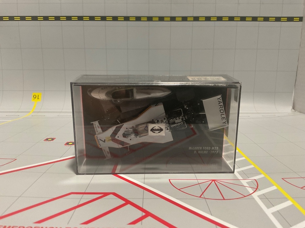 1:43 MINICHAMPS FORMULA 1 MCLAREN FORD M23 D. HULME 1973 image