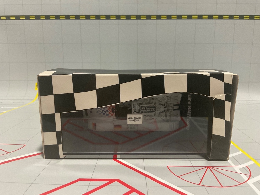 1:43 MINICHAMPS RALLY CAR BMW V12 LE MANS WINKELHOCK/MARTINI/CECOTTO image