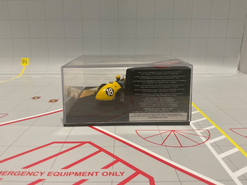 1:43 QUARTZO Q4170 FERRARI 500 F2 1ST AVUS G.P. 1953 JACQUES SWATERS image