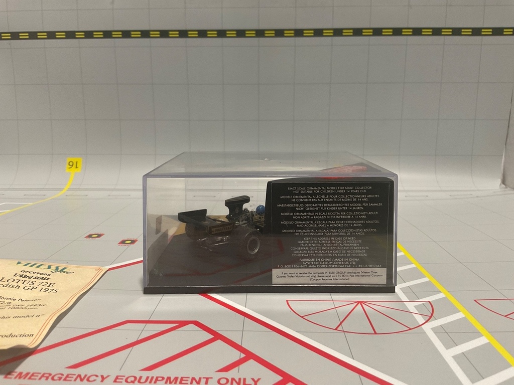 1:43 QUARTZO QFC99005 LOTUS 72E R. PETERSON SWEDISH G.P. 1975 image