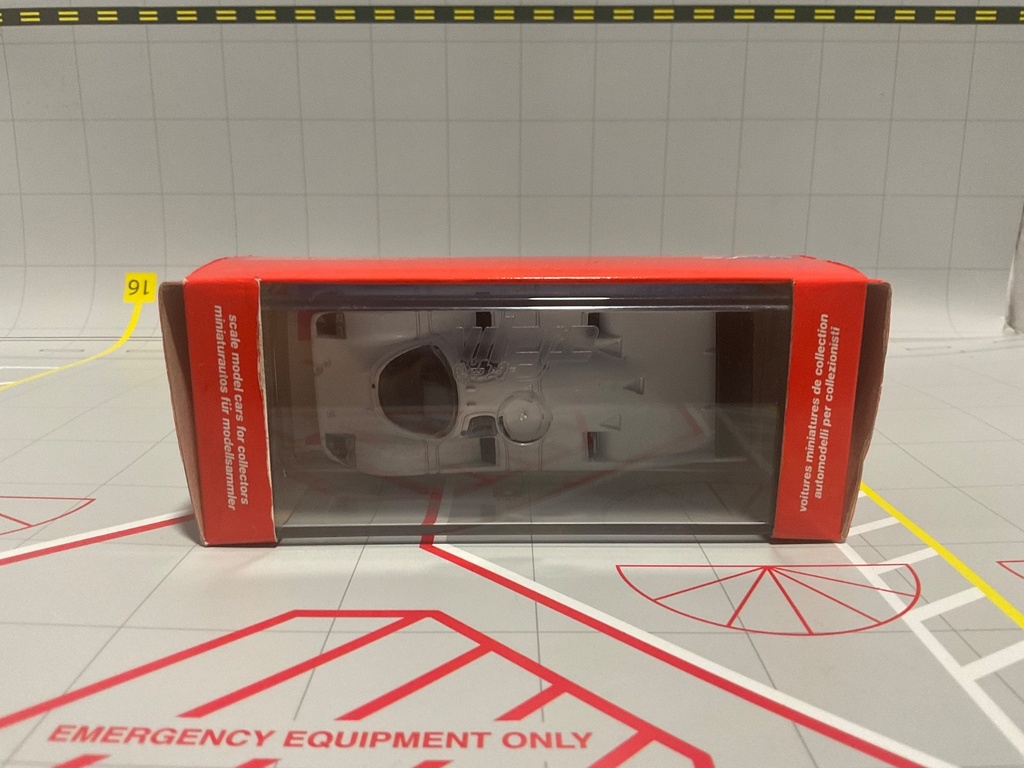 1:43 VITESSE REF. 321 PORSCHE 956 “BOSS” N. 47 LE MANS 1984 image