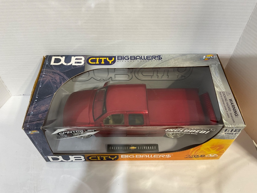 1:18 JADA TOYS DUB CITY (DISPLAYED) CHEVROLET SILVERADO RED ON CREAM image