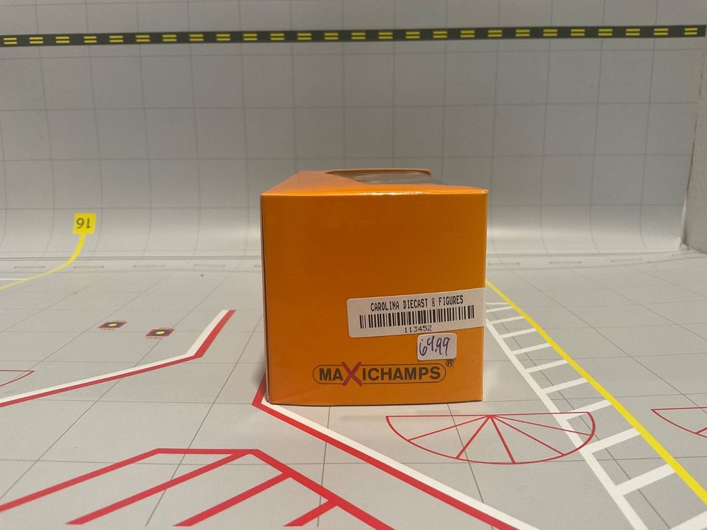 1:43 MAXICHAMPS MCLAREN 12C 2011 YELLOW image