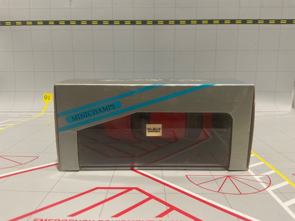 1:43 MINICHAMPS BMW 3-SERIES COUPE RED image