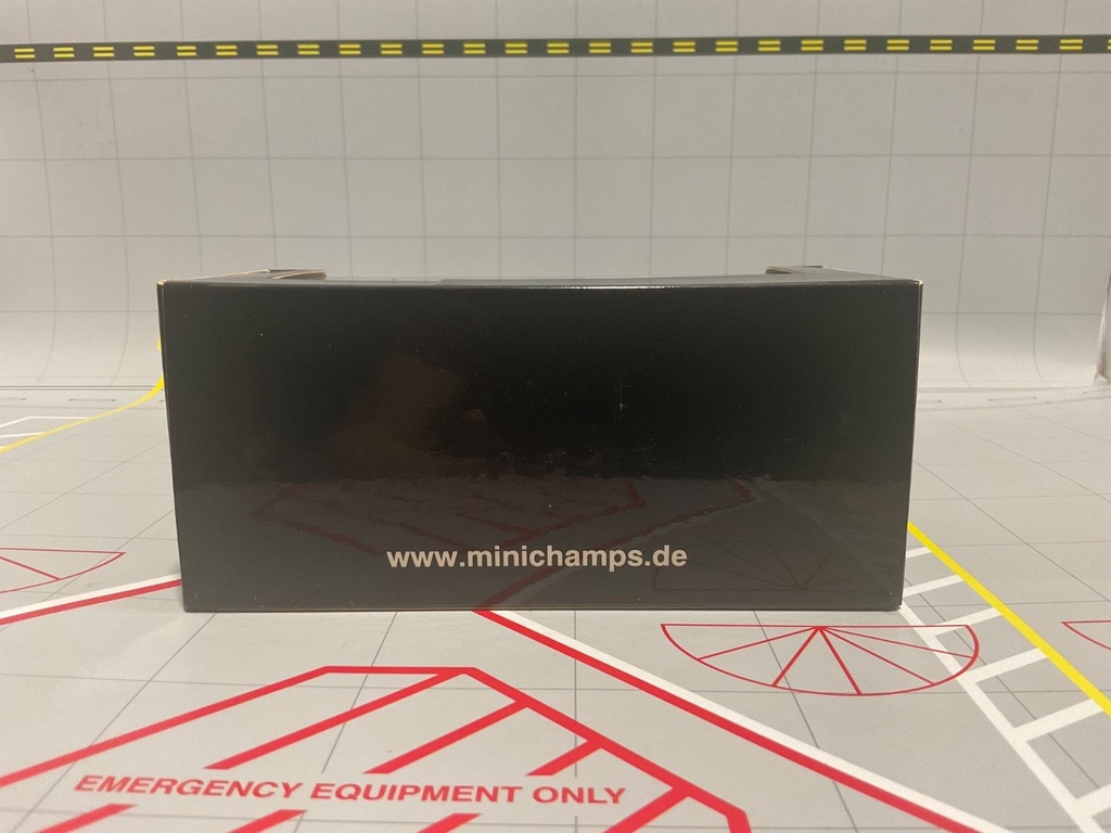 1:43 MINICHAMPS MERCEDES-BENZ SLR MCLAREN 2003 BLACK image