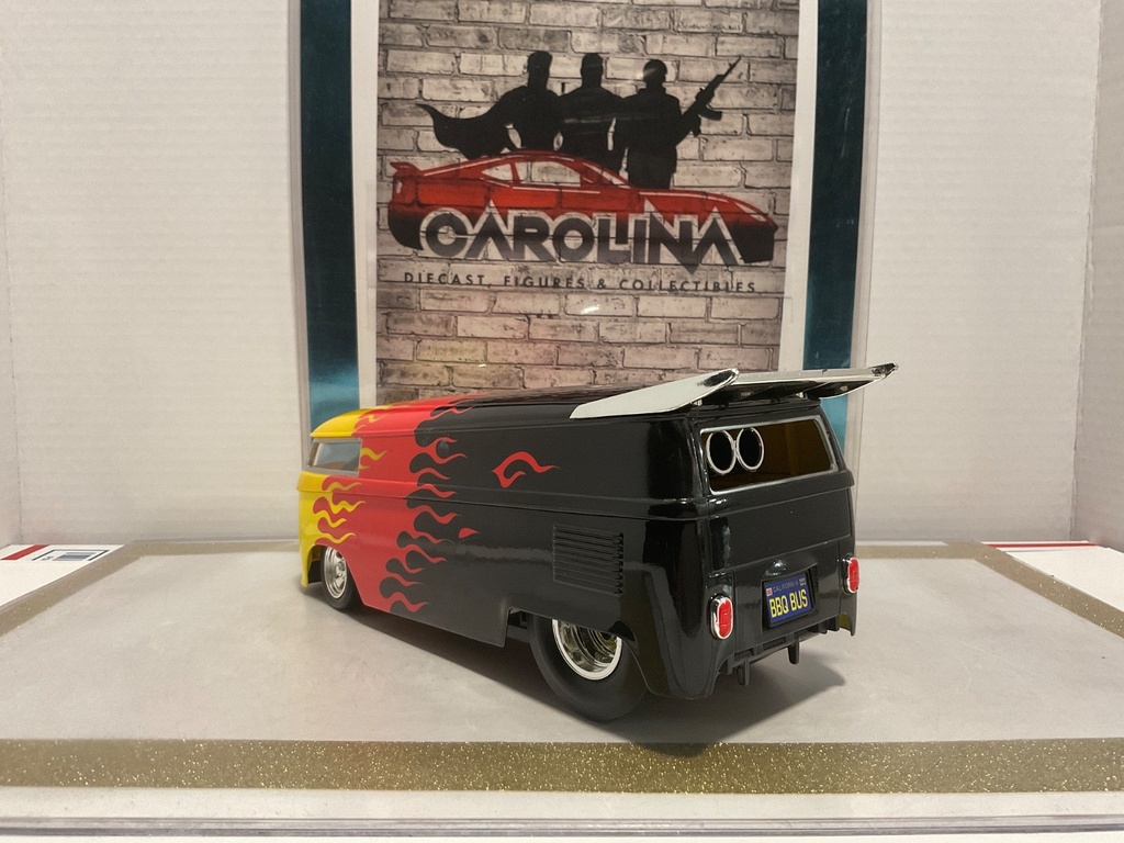 1/18: HOT WHEELS VW DRAG BUS *CHROME FADED ON SPOILER image