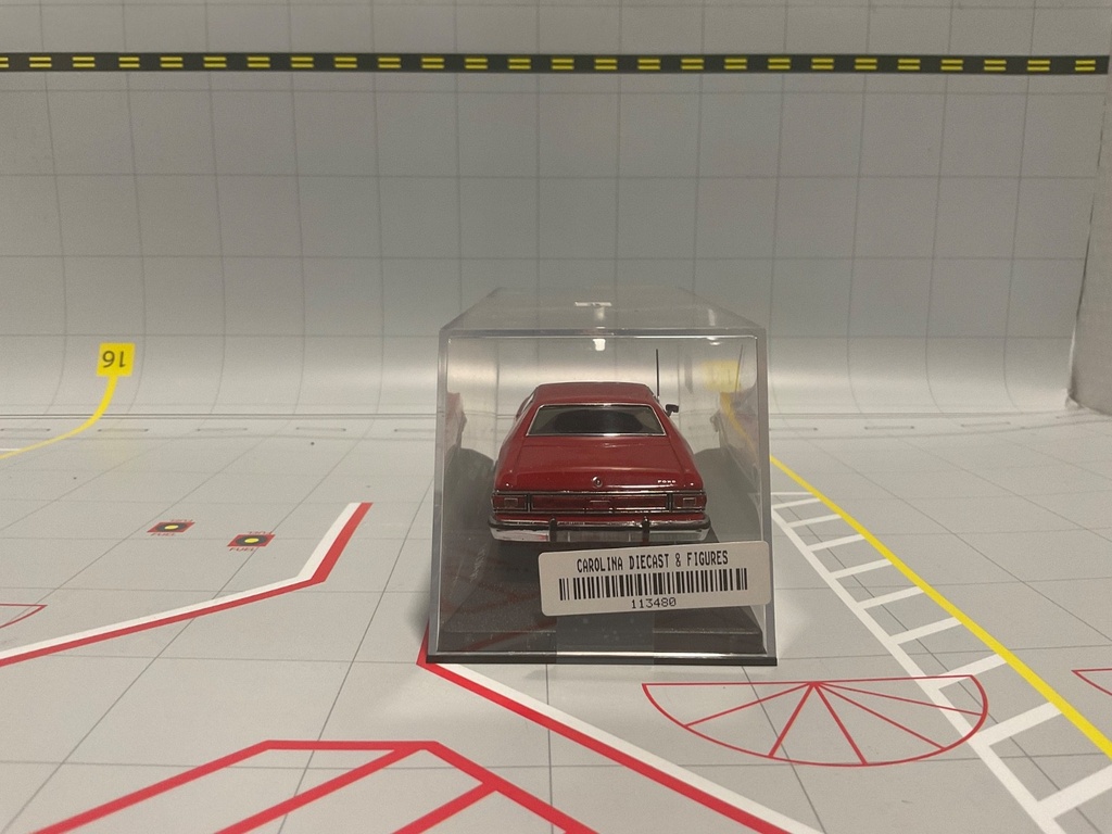 1:43 MINICHAMPS FORD TORINO BRIGHT RED image