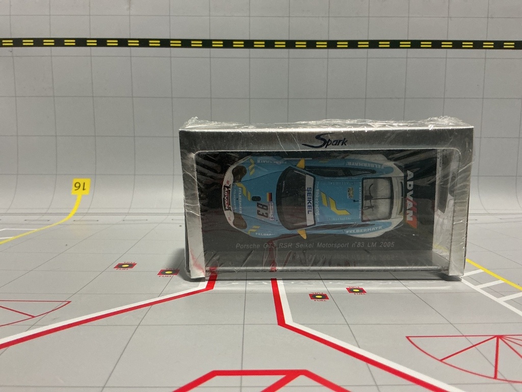 1:43 SPARK PORSCHE GT3 RSR SEIKEL MOTORSPORT N. 83 LM 2005 image