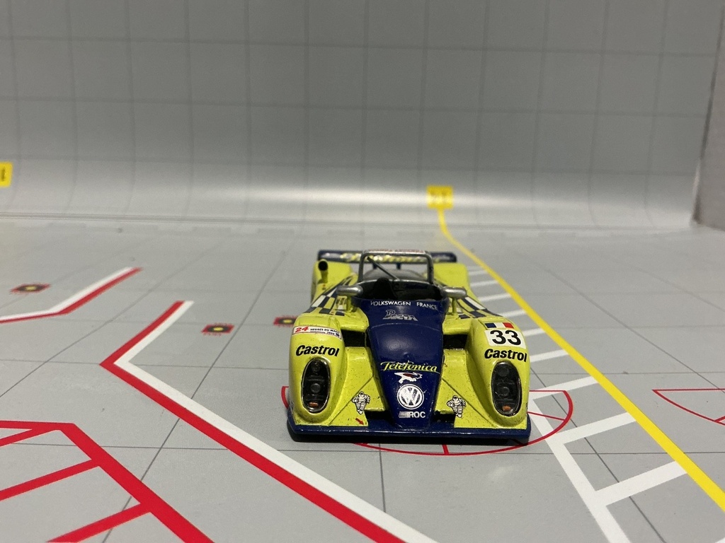 1:43 SPARK REYNARD 2KQ ROC #33 LE MANS 2000 image